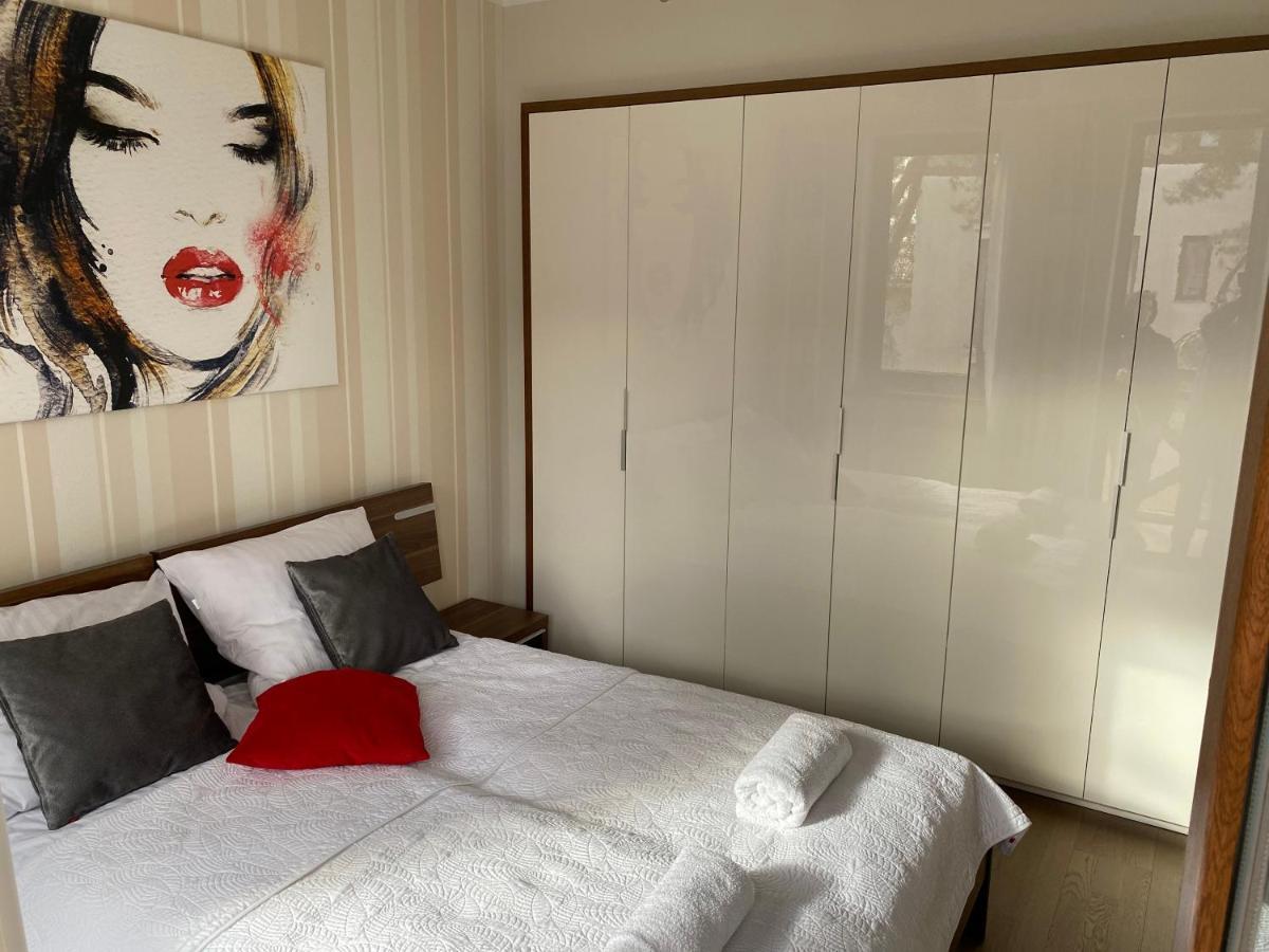 Apartament Pod Sosnami Mielno Rezydencja Park Exteriér fotografie